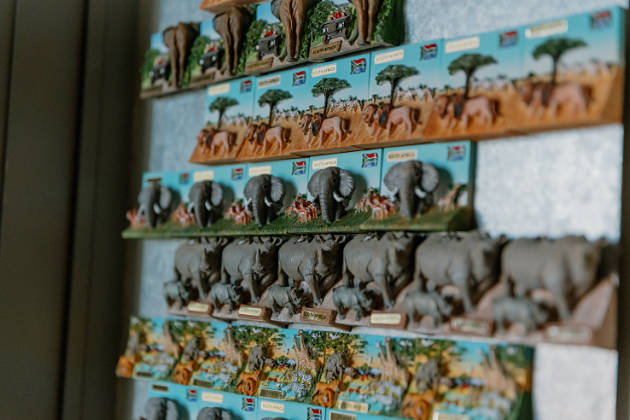 Big 5 fridge magnet display